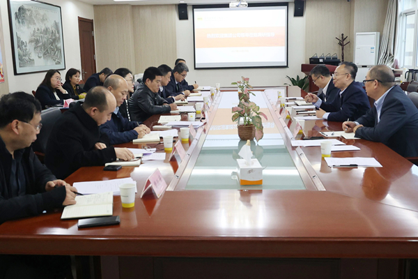 陜西有色金屬集團副總經(jīng)理黃忠良一行到公司調研